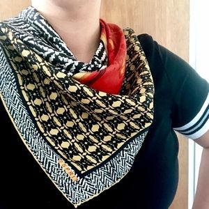 Esprit Accessories - ESPRIT Silk scarf 33 x 33, geometric patterns Esprit Accessories - ESPRIT Silk scarf 33 x 33, geometric patterns